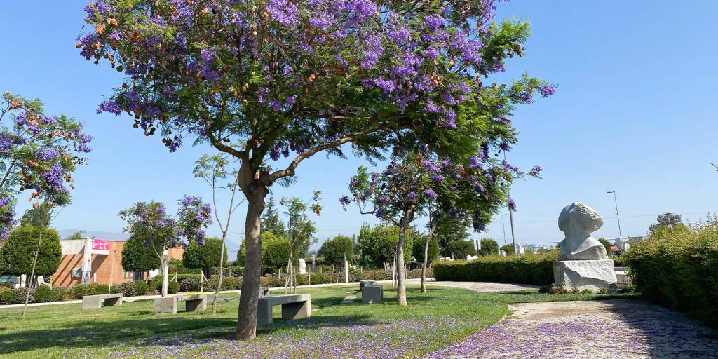Cementerio Parque El Manantial Cementerio Parque El Manantial de Maipú